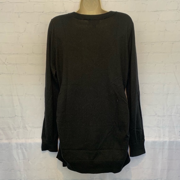 OLD NAVY Maternity Black V-Neck Sweater - Picture 2 of 6
